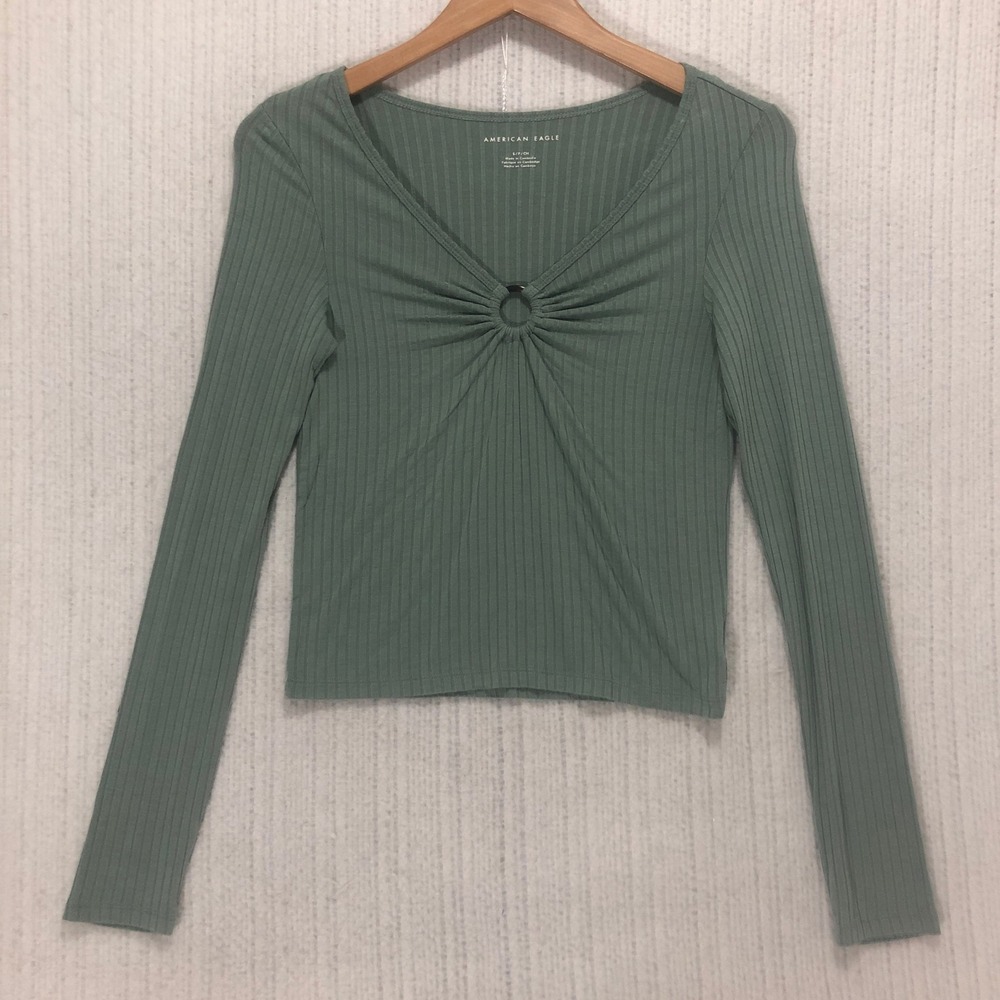 American Eagle Outfitters Ribbed Long Sleeve Cropped Top‎ Green Ring Detail - Picture 3 of 9